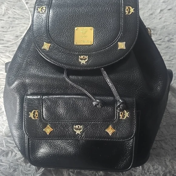 MCM Black Leather & Gold Hardware Visetos Small/Med Backpack 